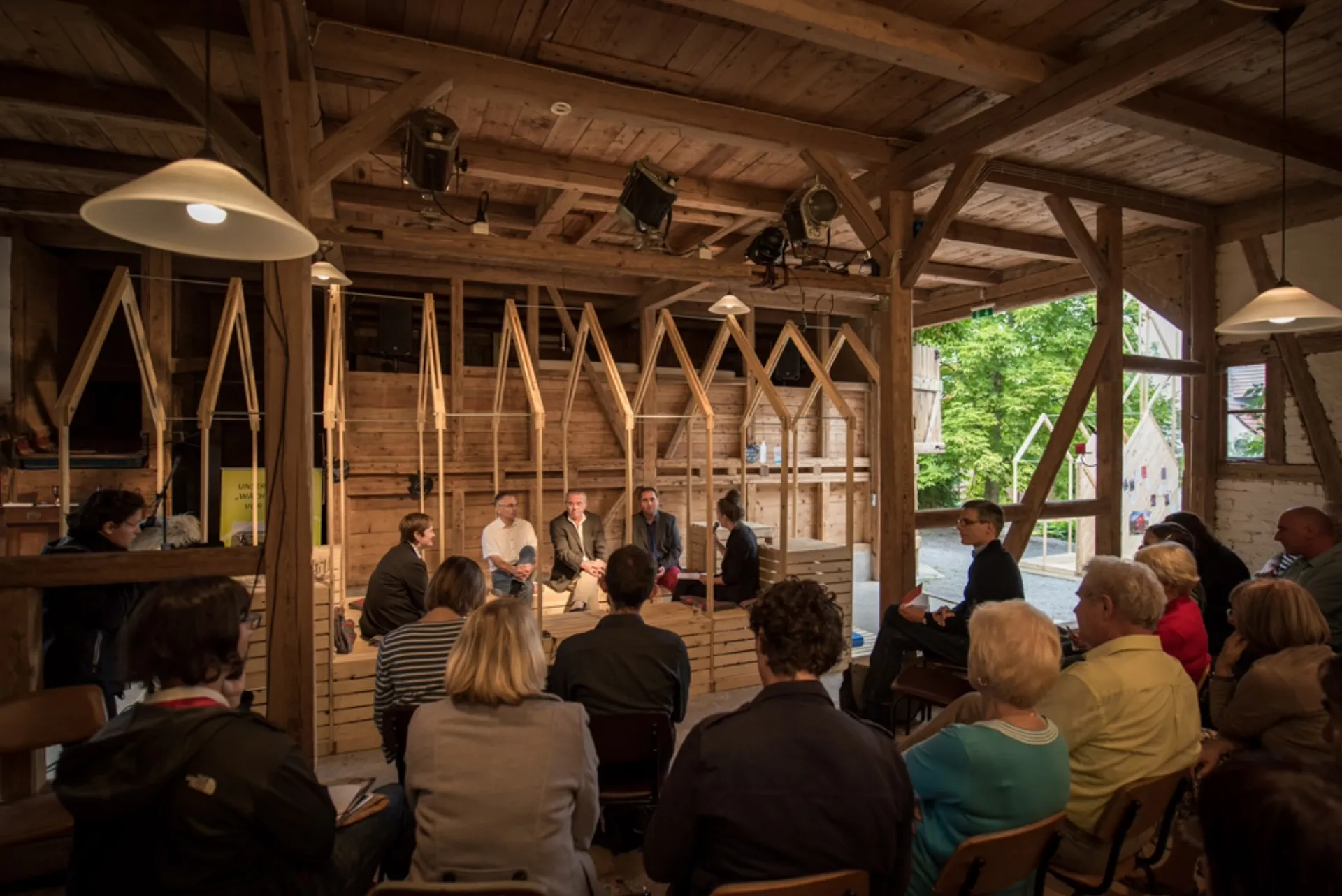 Teilnehmer des StadtLand Gesprächs in Bechstedt 2015_Foto Thomas Müller